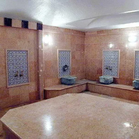 Szálloda Kayhanbey 4*